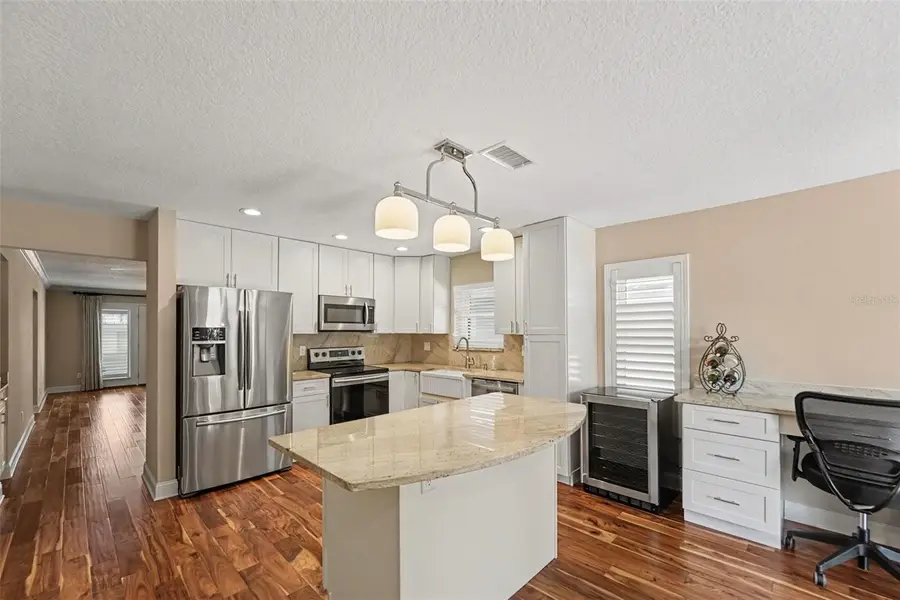 1683 Watermark Circle Ne, Saint Petersburg, FL 33702 - #3
