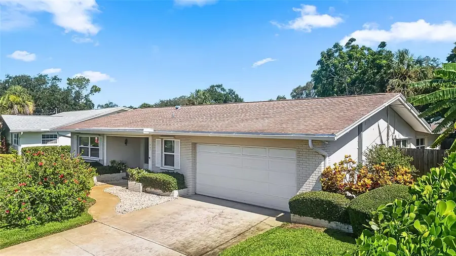 1067 44th Avenue Ne, Saint Petersburg, FL 33703 - #2