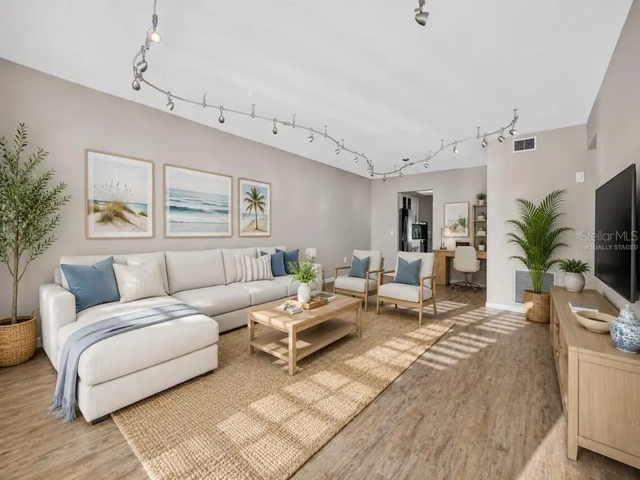 6015 19th Street N #215, Saint Petersburg, FL 33714 - #2