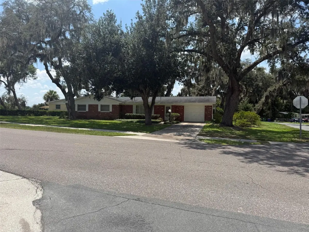 39133 5th Avenue, Zephyrhills, FL 33542 - #1