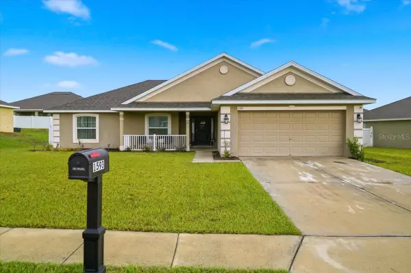 1593 Lemon Avenue, WINTER HAVEN, FL 33881