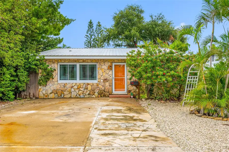 3935 11th Avenue N, Saint Petersburg, FL 33713 - #2