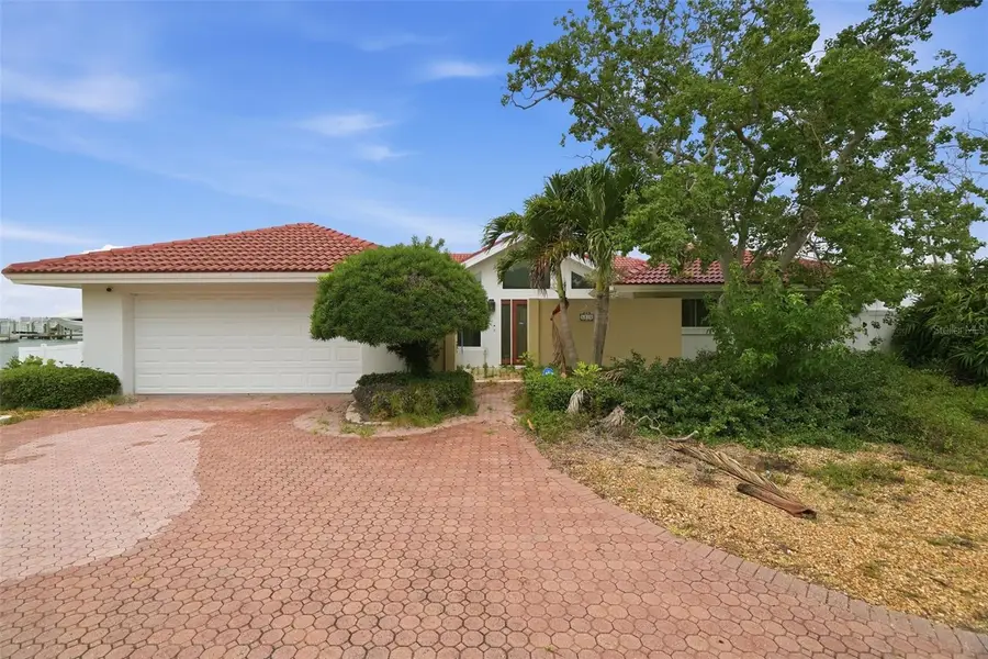 5810 Bahama Way S, Saint Pete Beach, FL 33706 - #2