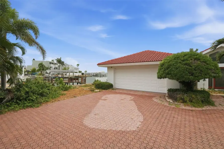 5810 Bahama Way S, Saint Pete Beach, FL 33706 - #3