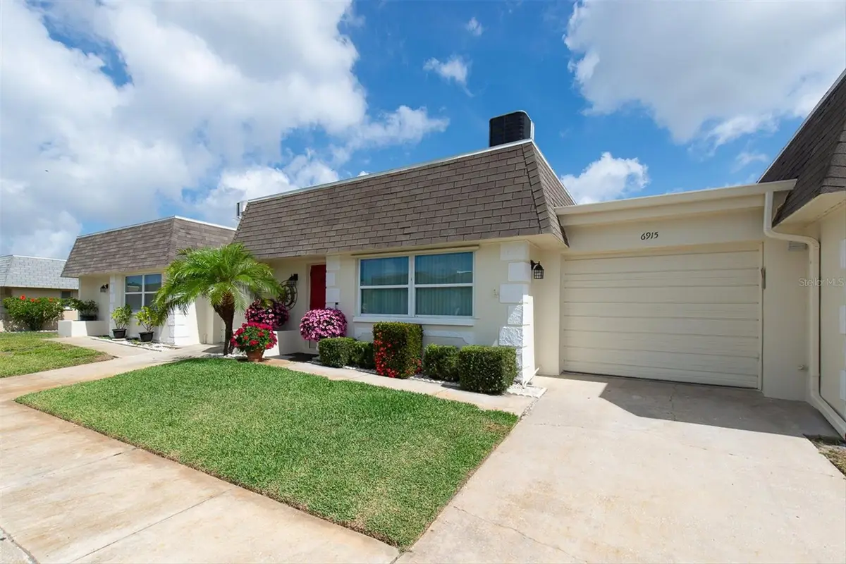 6915 Versailles N, Pinellas Park, FL 33781 - #1