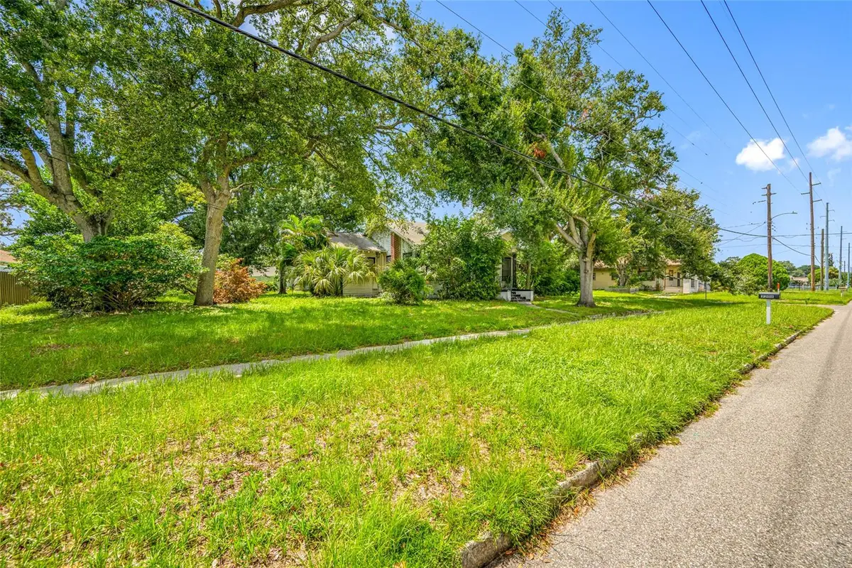 2208 N Lincoln Avenue, Tampa, FL 33607 - #1