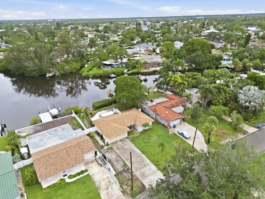 4400 Huntington Street Ne, Saint Petersburg, FL 33703 - #3