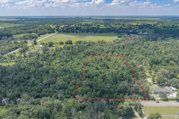 18525 672 Highway, LITHIA, FL 33547