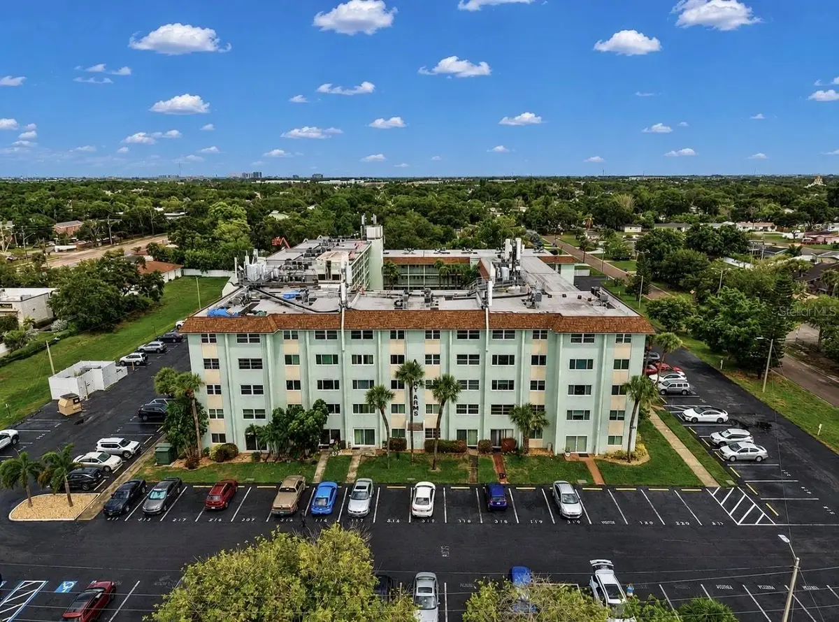 801 83rd Avenue N #309, Saint Petersburg, FL 33702 - #1