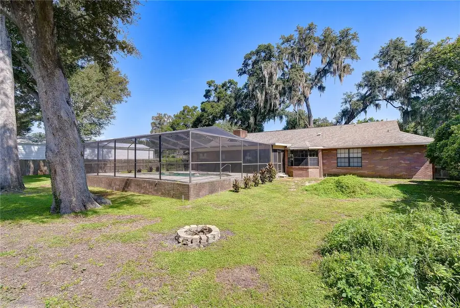 1101 Oakridge Manor Drive, Brandon, FL 33511 - #3