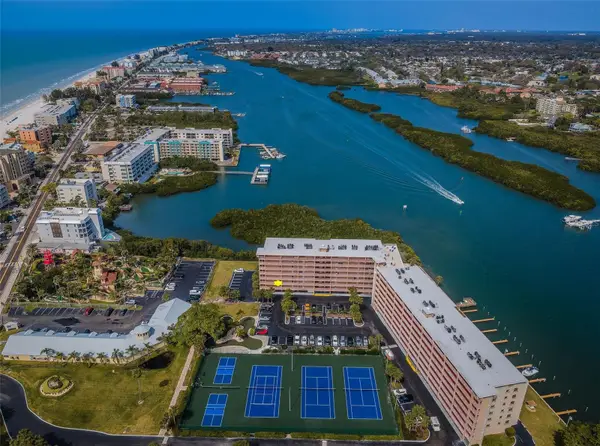 19451 Gulf Boulevard #301, INDIAN SHORES, FL 33785