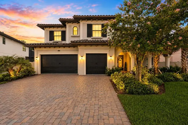 29818 Picana Lane, WESLEY CHAPEL, FL 33543