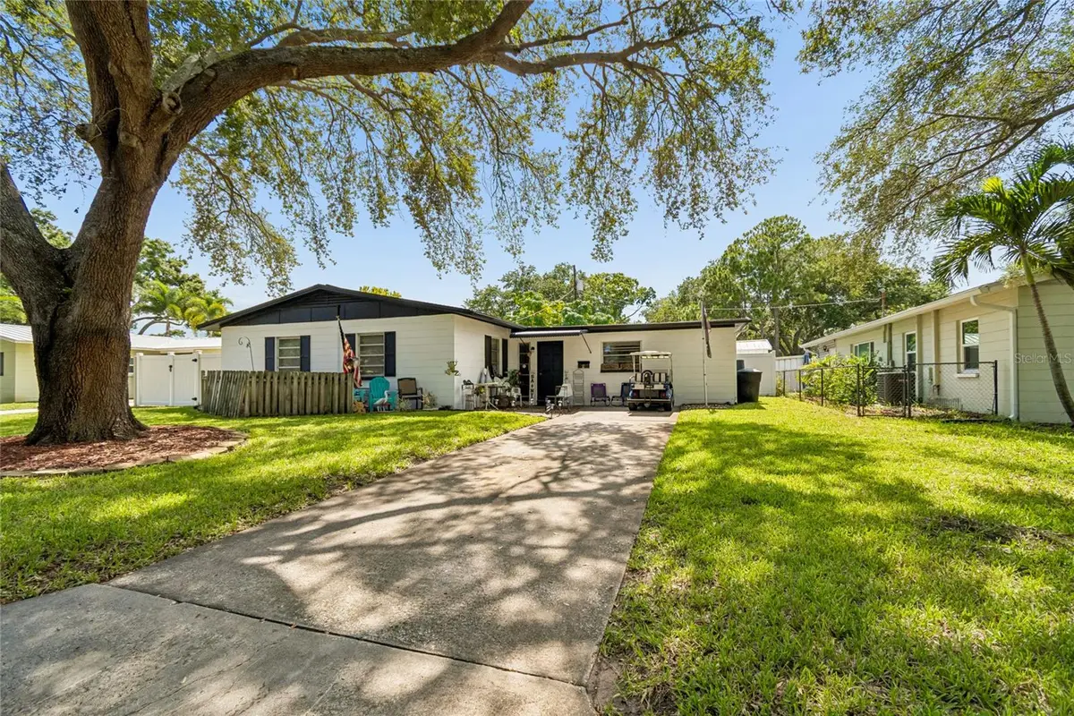 7846 12th Street N, Saint Petersburg, FL 33702 - #1