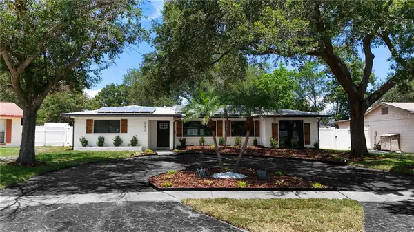 2239 68th Avenue N, ST PETERSBURG, FL 33702