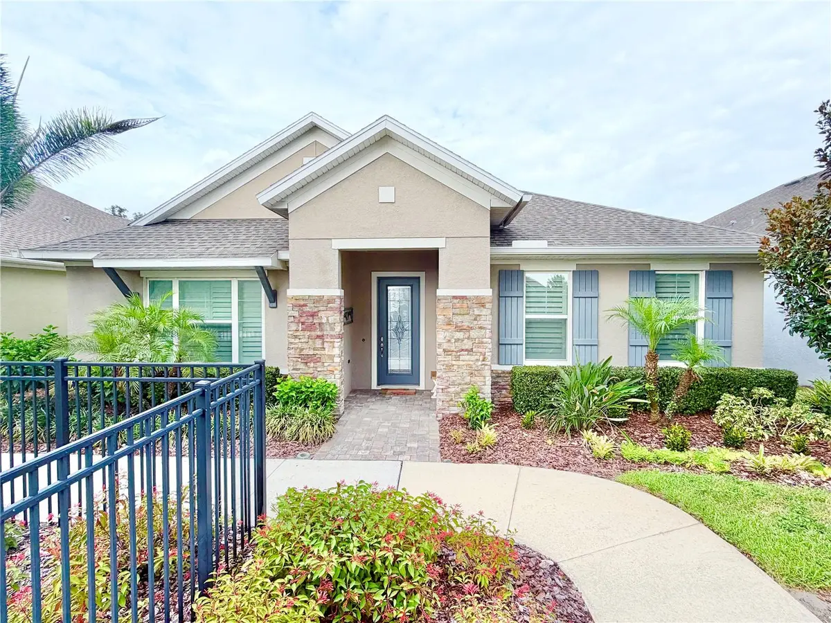 6008 Sparrowhead Way, Lithia, FL 33547 - #1