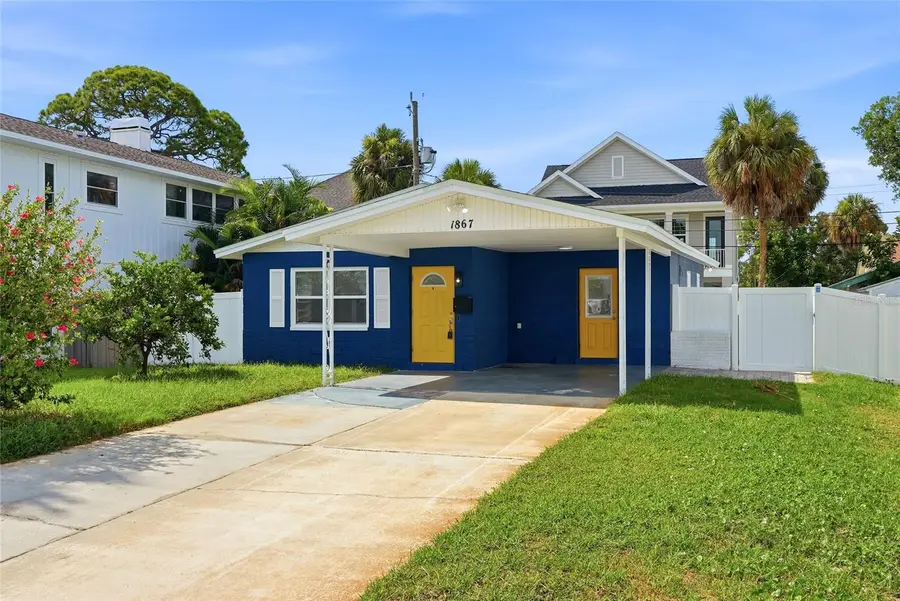 1867 Michigan Avenue Ne, Saint Petersburg, FL 33703 - #2