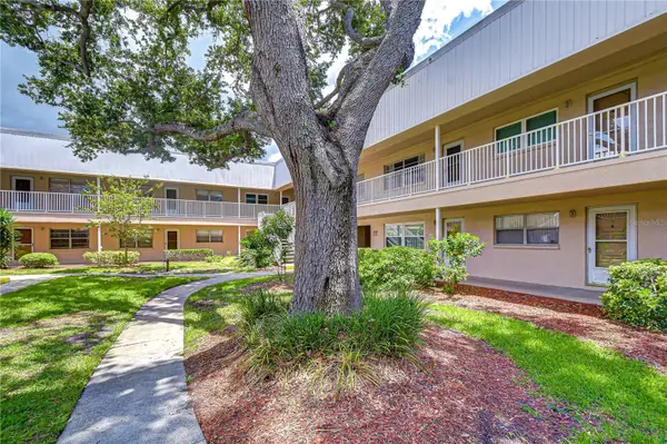 10037 62nd Terrace N #5, ST PETERSBURG, FL 33708