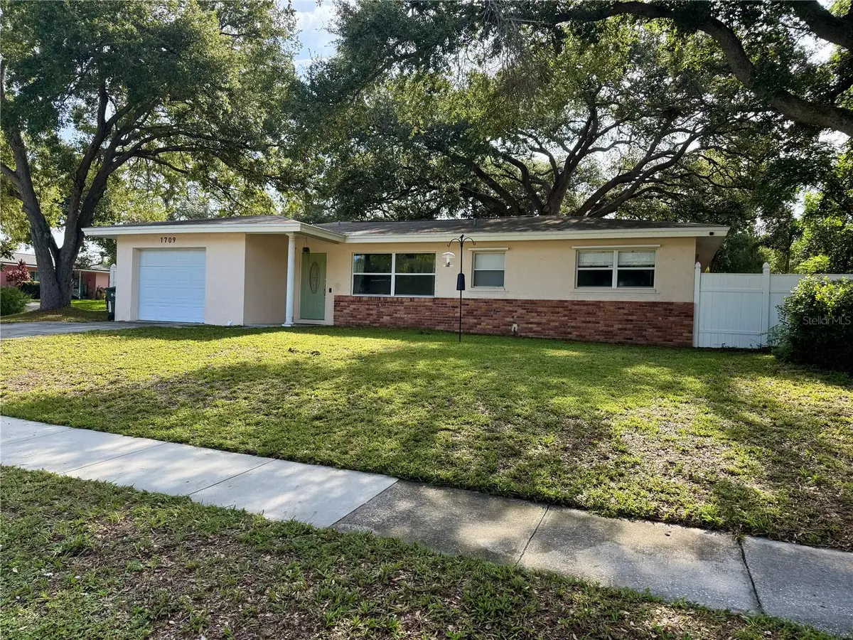 1709 Eaton Drive Ne, Clearwater, FL 33756 - #1