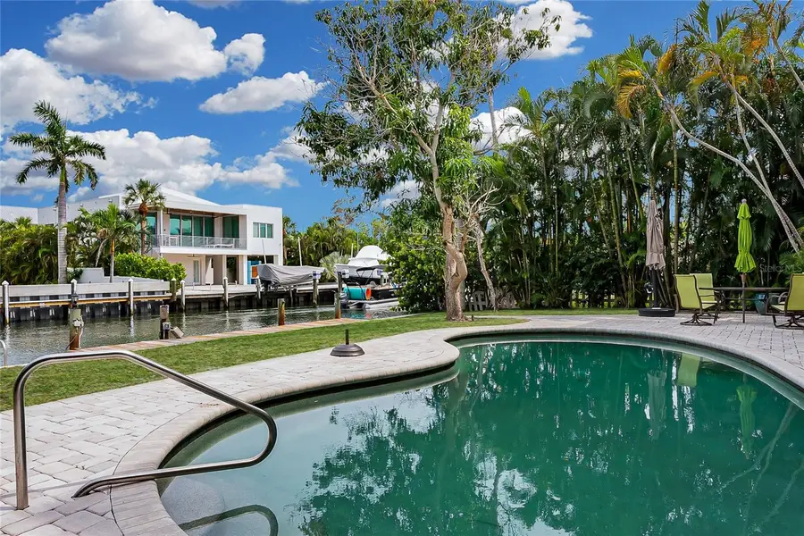 614 Norton Street, Longboat Key, FL 34228 - #3