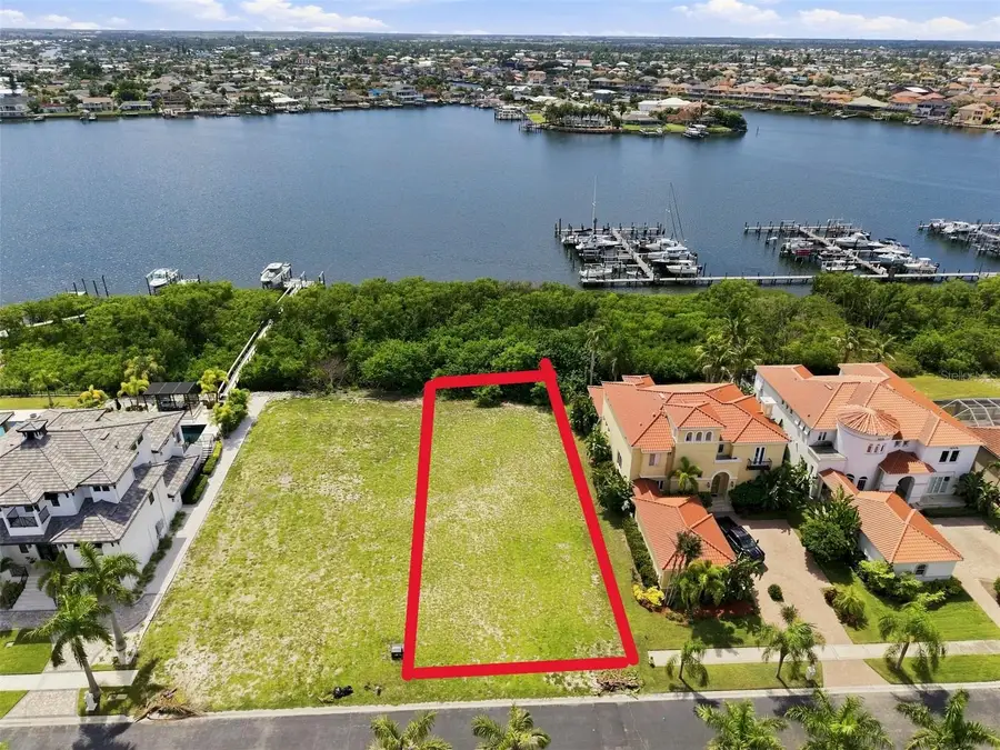 6111 Lagomar Lane, Apollo Beach, FL 33572 - #2