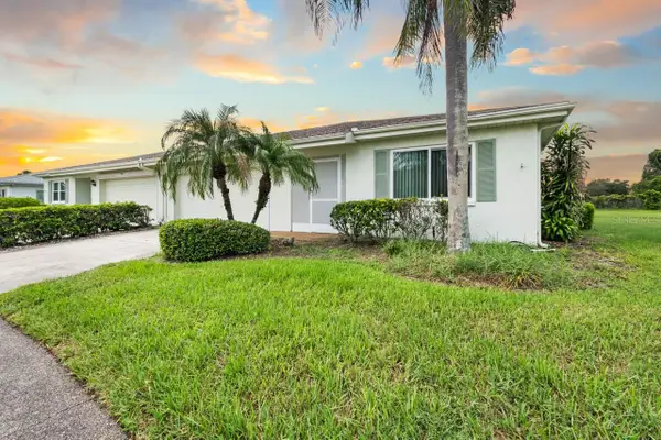 2209 Hartlebury Way #402, SUN CITY CENTER, FL 33573