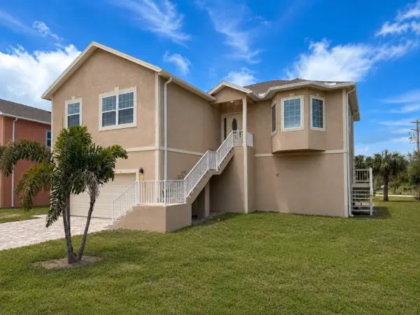 1083 S Pointe Alexis Drive, TARPON SPRINGS, FL 34689