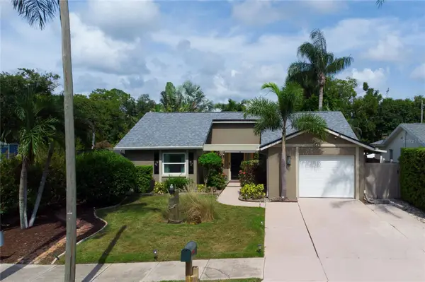 1613 St Catherine Drive E, DUNEDIN, FL 34698