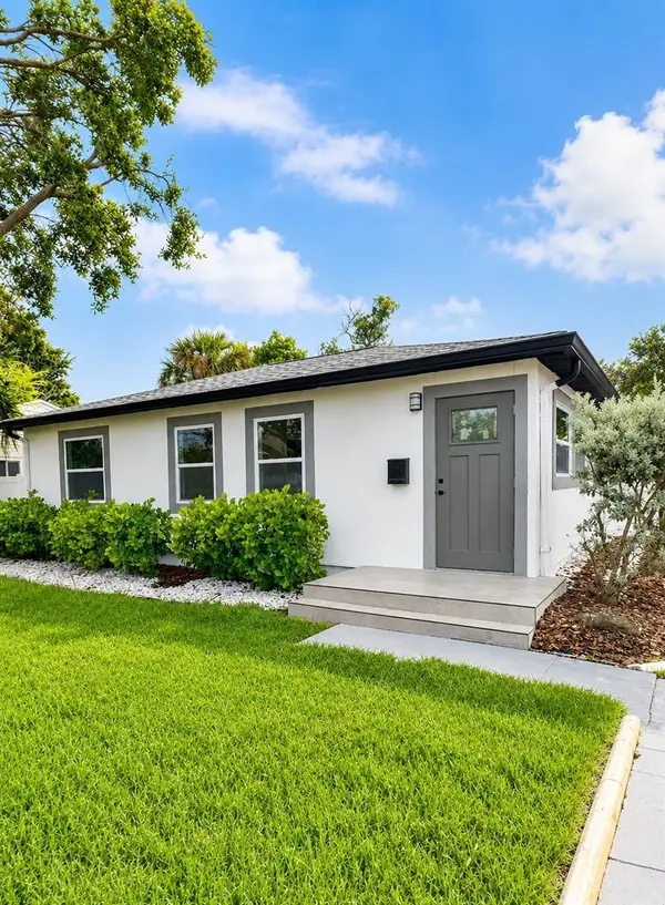 116 85th Avenue N, ST PETERSBURG, FL 33702