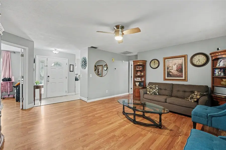 818 Cambridge Way, Lake Wales, FL 33853 - #3