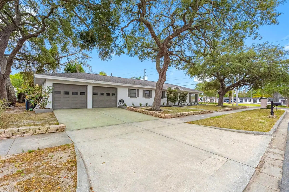 1005 Apache Trail, Clearwater, FL 33755 - #1