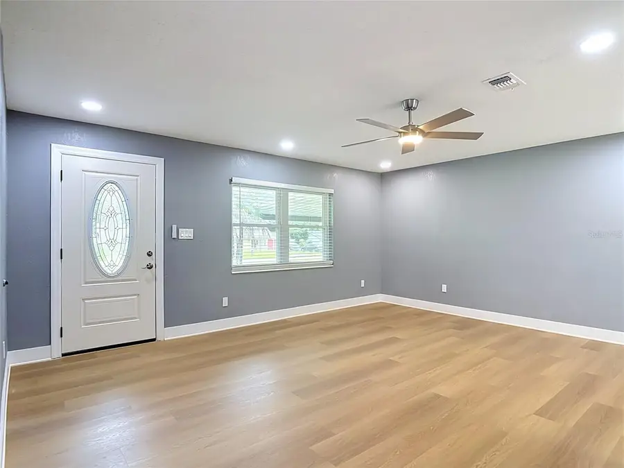 730 E 9th Street, Apopka, FL 32703 - #3