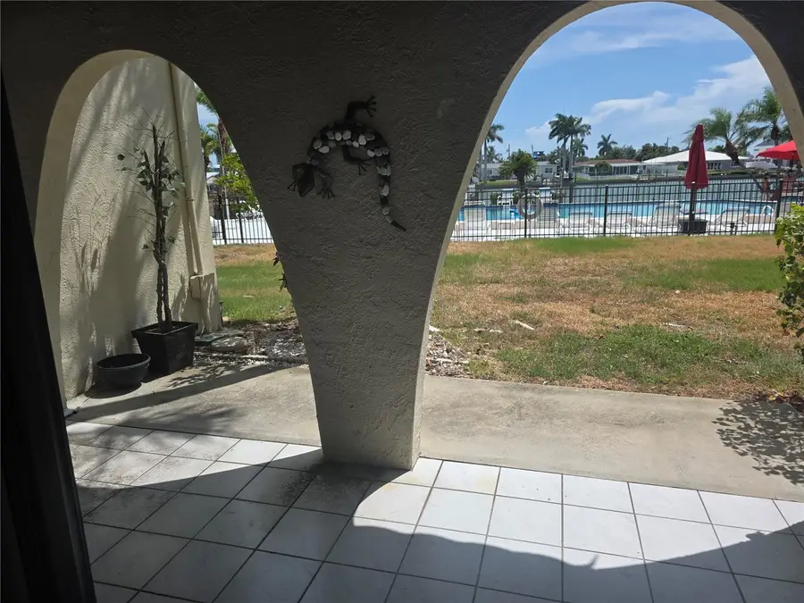 507 Plaza Seville Court #15, Saint Petersburg, FL 33706 - #2