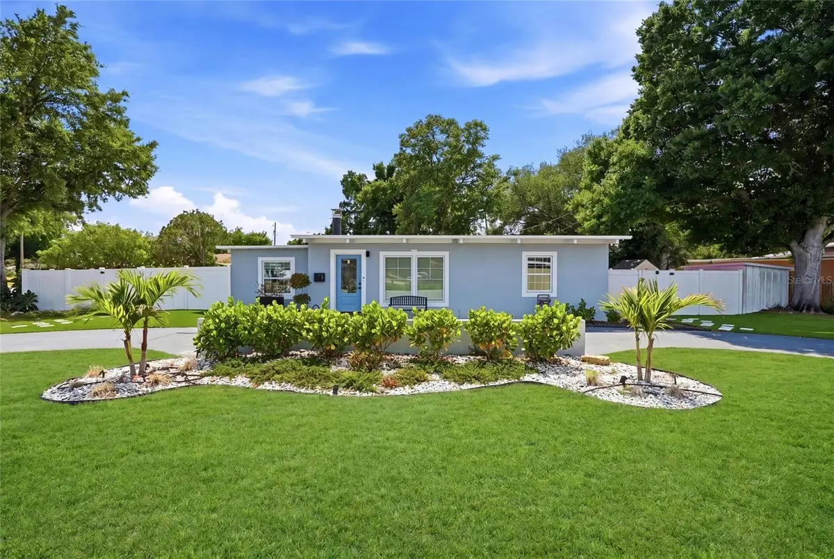 1143 Meadowlawn Drive N, Saint Petersburg, FL 33702 - #1