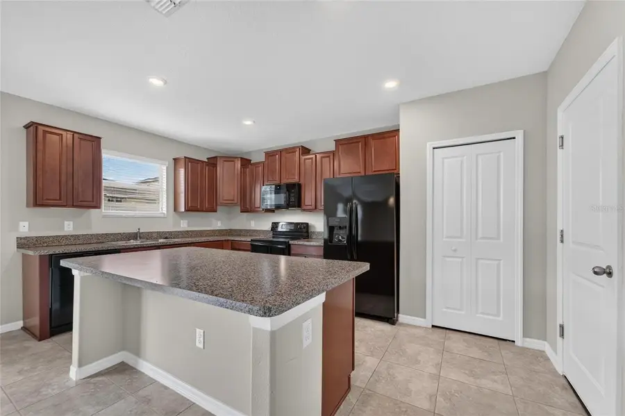 215 English Heritage Place, Dover, FL 33527 - #2