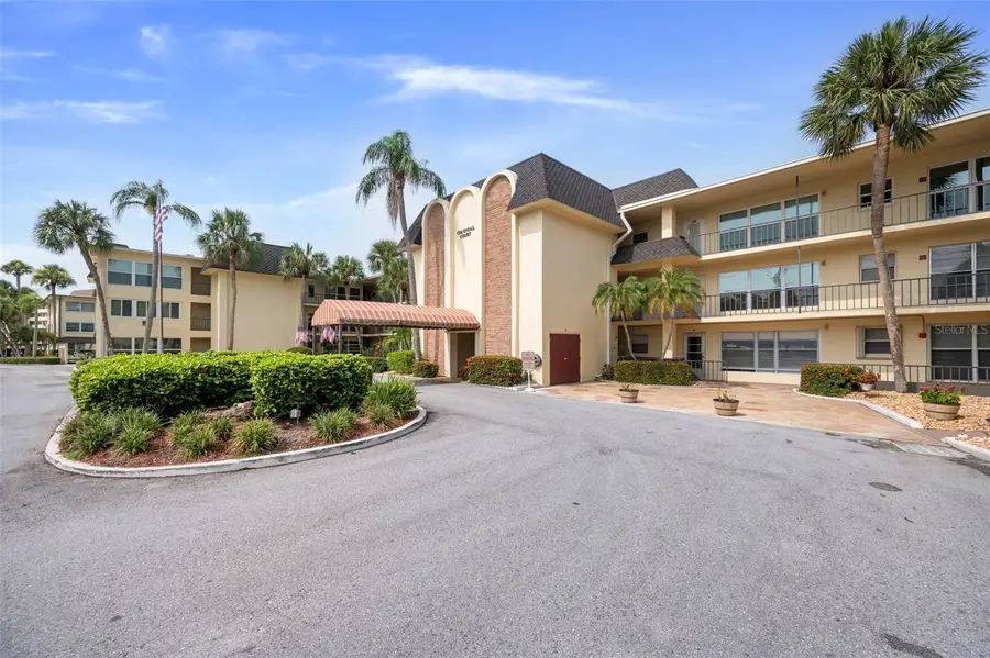 4780 Cove Circle Street #103, Saint Petersburg, FL 33708 - #2