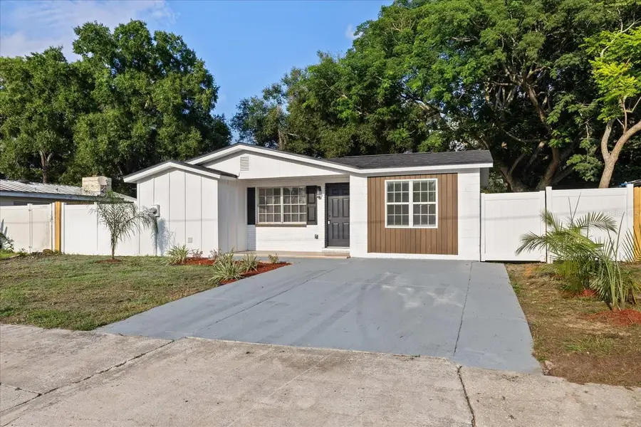 8711 N River Forest Circle, Tampa, FL 33604 - #3