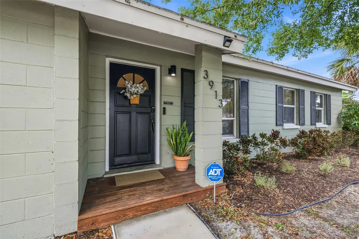 3913 W Wallace Avenue, Tampa, FL 33611 - #1