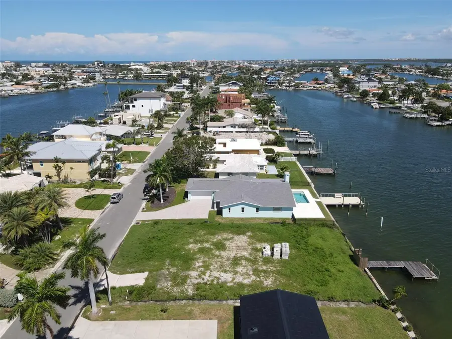 11125 4th St E, Treasure Island, FL 33706 - #2