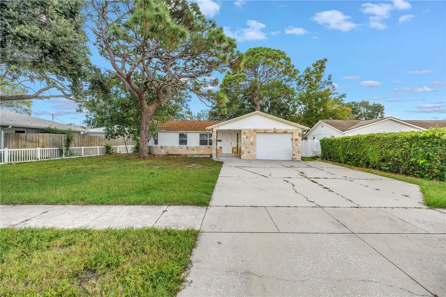 518 62nd Avenue Ne, Saint Petersburg, FL 33702 - #2