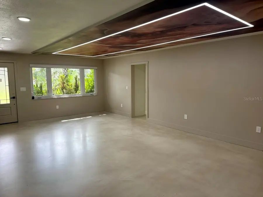 3197 Walnut Street Ne, Saint Petersburg, FL 33704 - #3