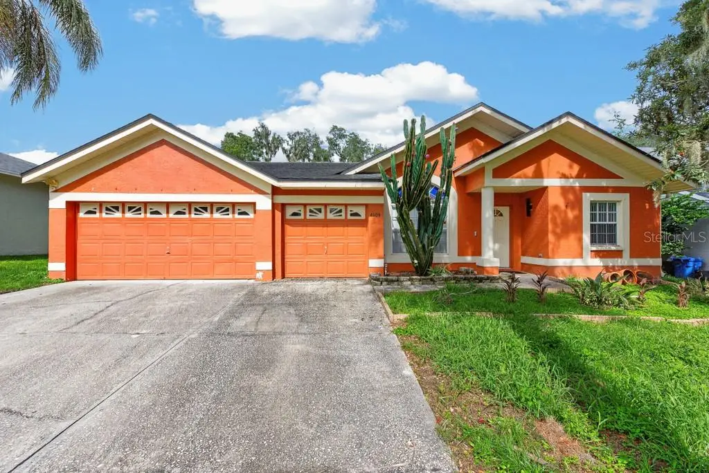 4609 Oak River Circle, Valrico, FL 33596 - #1