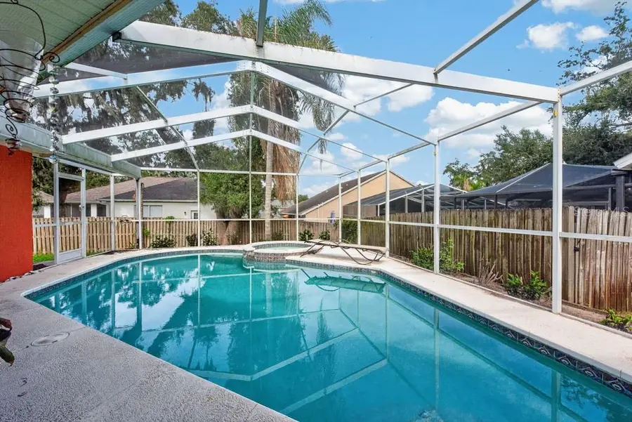 4609 Oak River Circle, Valrico, FL 33596 - #3