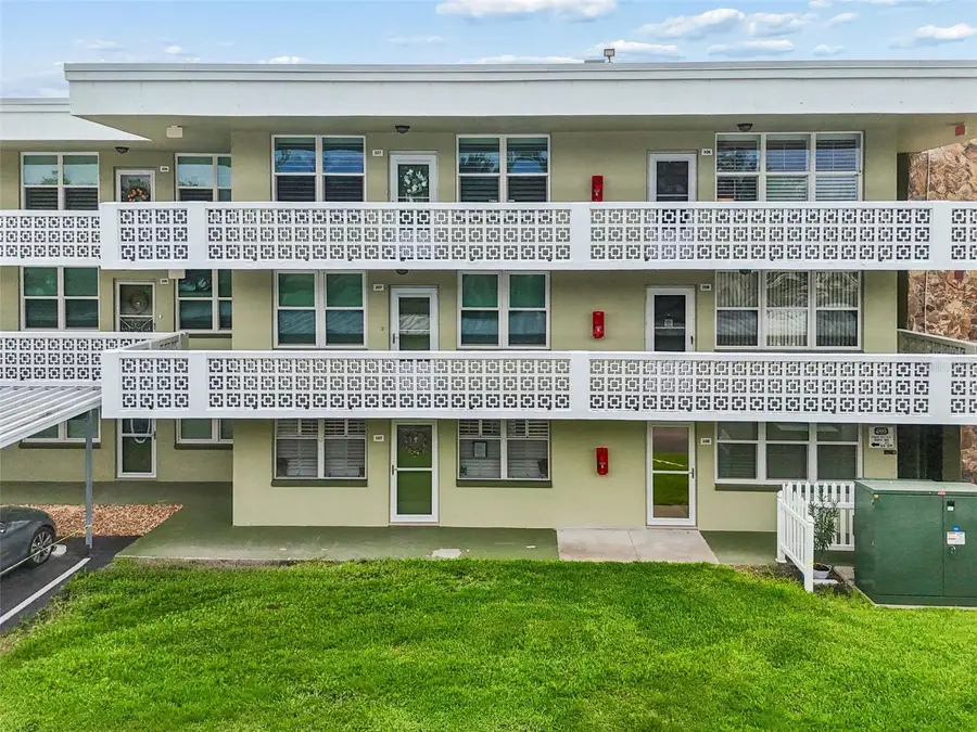 4885 1st St Ne #307, Saint Petersburg, FL 33703 - #2