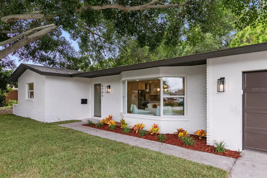 6795 14th Street S, Saint Petersburg, FL 33705 - #2