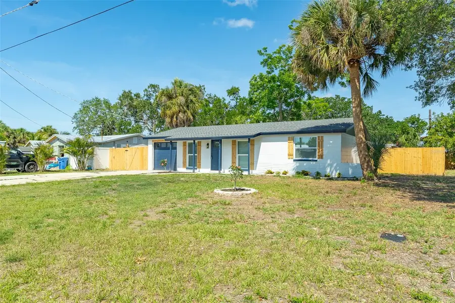 6304 Florida Circle W, Apollo Beach, FL 33572 - #3