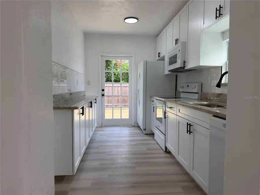 1102 E 108th Avenue, Tampa, FL 33612 - #3