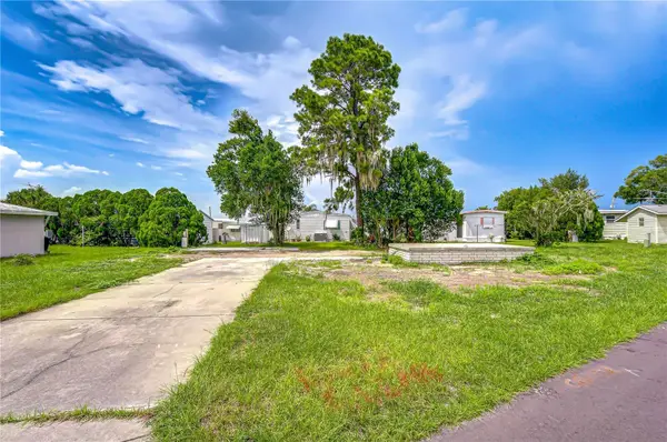 35127 Zephyr Shores Drive, ZEPHYRHILLS, FL 33541