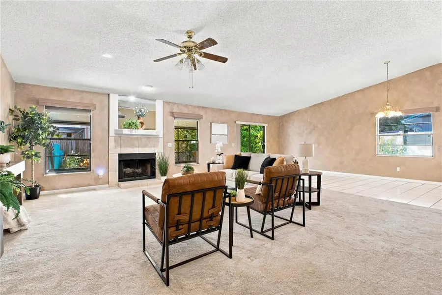 6803 Longpointe Way, Tampa, FL 33615 - #3
