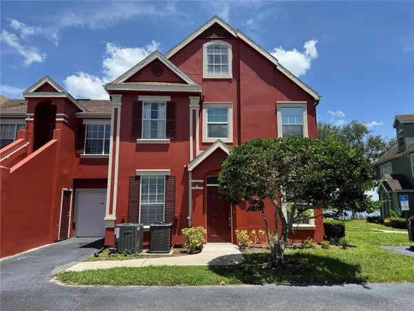 9288 Lake Chase Island Way, TAMPA, FL 33626