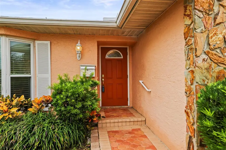 1112 40th Ave Ne, Saint Petersburg, FL 33703 - #2
